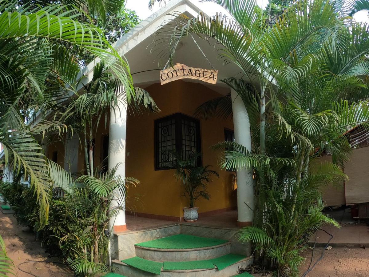 Red Soil Cozy Cottages- Vagator Exterior photo